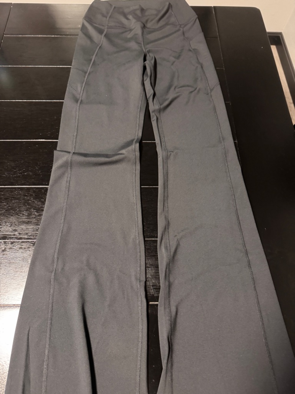 Fabletics Women’s Oasis PureLuxe High-Waisted Pocketed Kick Flare size medium